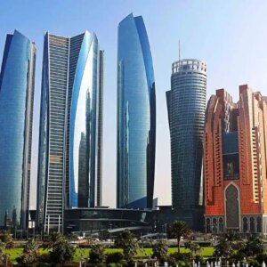 Abu Dhabi City Tour with Louvre Museum and Qasr Al Watan